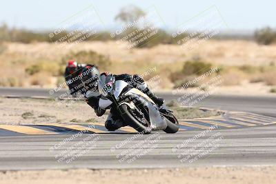 media/Nov-01-2025-CVMA (Sat) [[fc0f7531b8]]/Race 8-Supersport Middleweight/